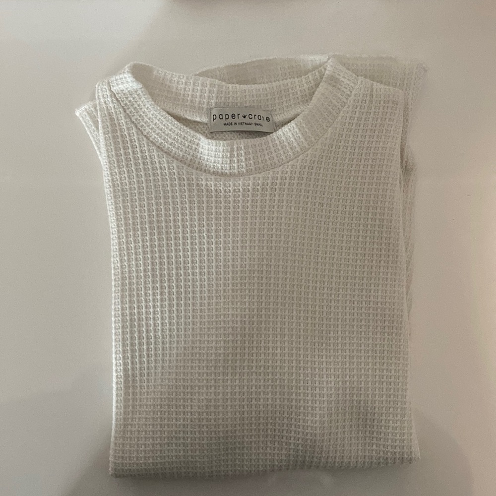 White T-shirt size small